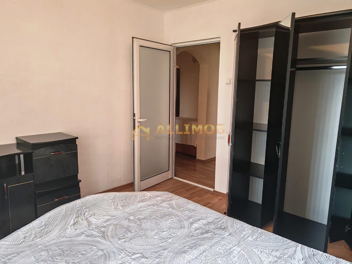 Apartament 3 camere in Ploiesti, zona Sud - foto 9