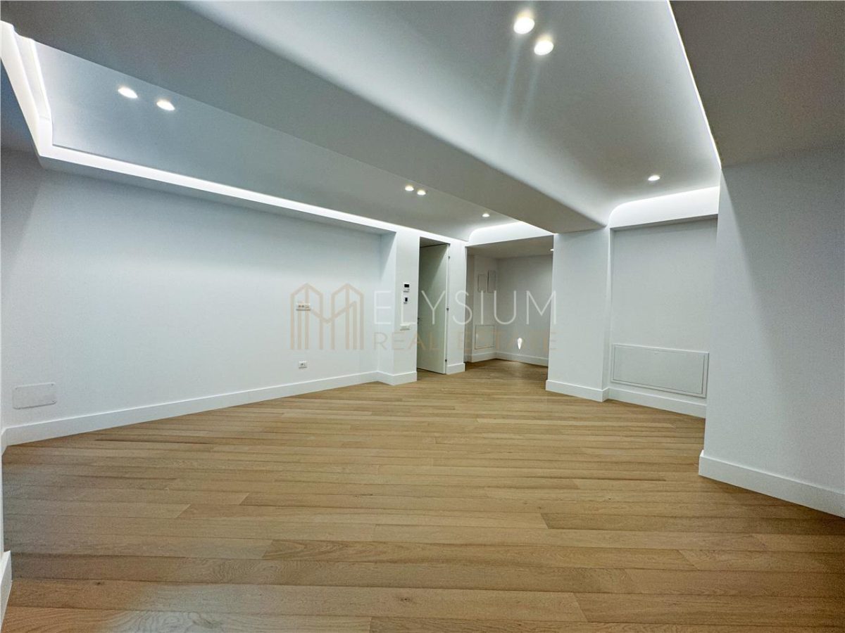 Apartament 3 Camere de Vanzare Cortina 126 - foto 4