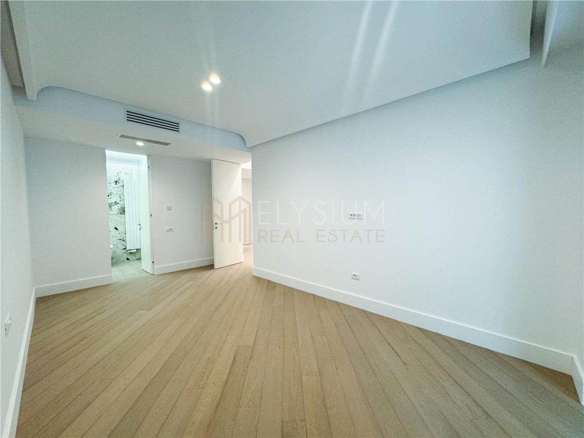 Apartament 3 Camere de Vanzare Cortina 126 - foto 6