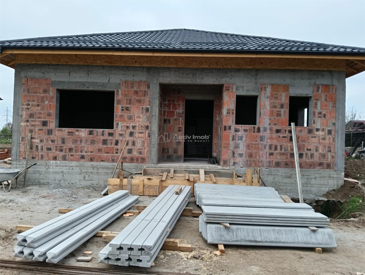 Casa individuala-3 camere-Toate utilitatile-Asfalt-STB-Mutare rapida - foto 3