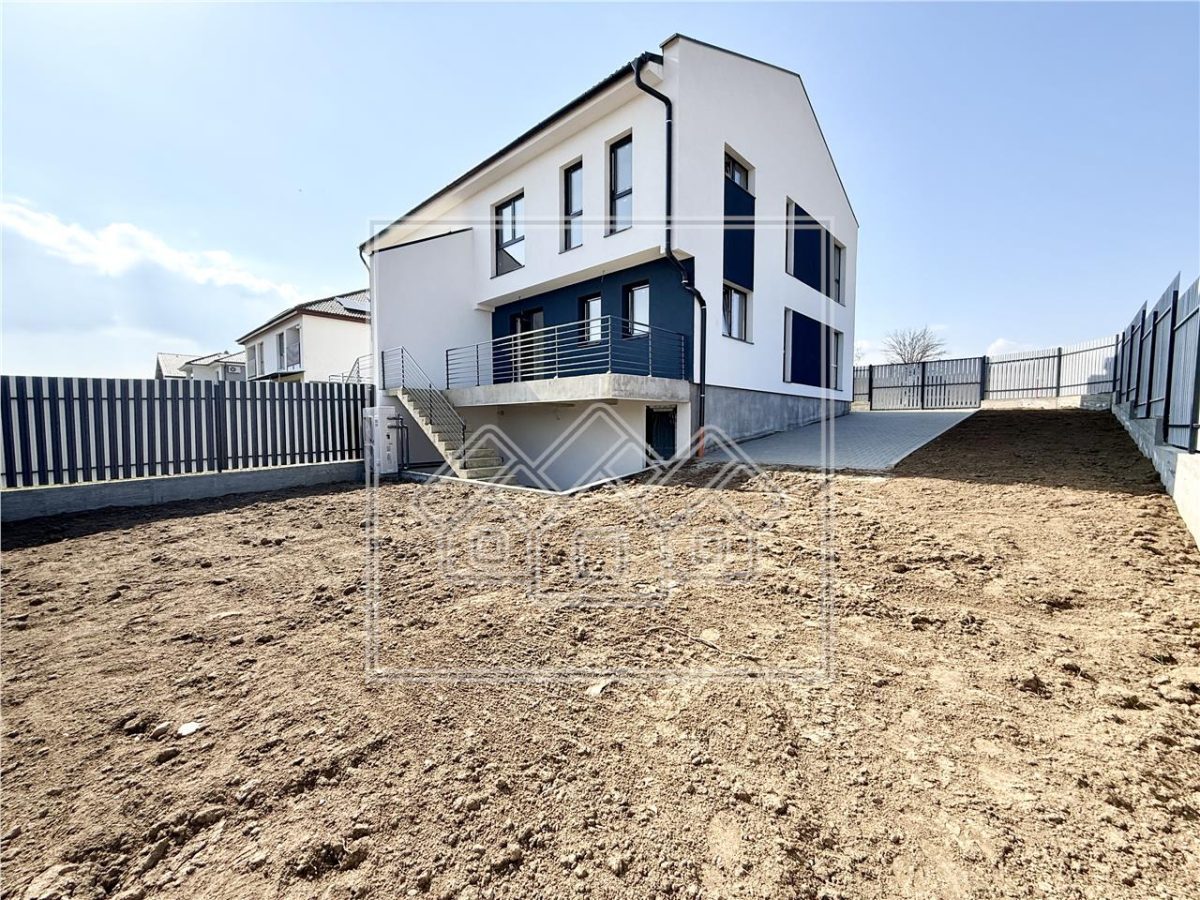 Casa duplex, cu pivnita si teren 300 mp - Cartierul Arhitectilor - 