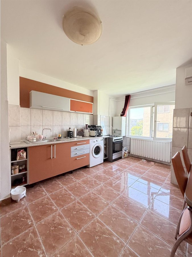 2 camere - Kogalniceanu - Etaj 3 - 