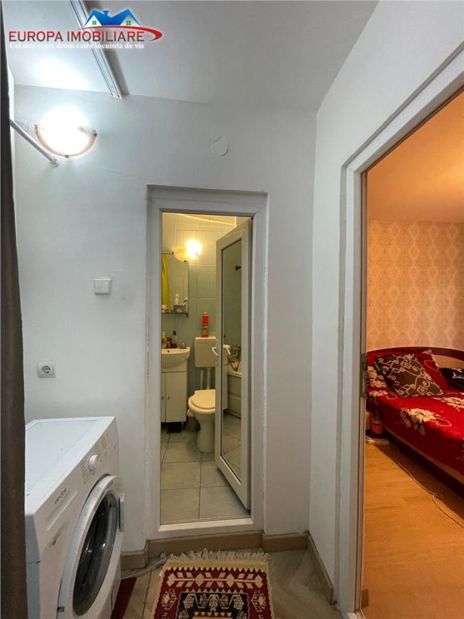 Apartament 3 camere de vanzare zona VEST Tulcea - foto 8