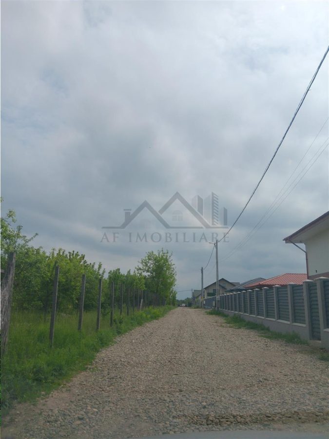 Valea Ursului aproape de padure 2 LOTURI de 600mp cu utilitati - foto 3