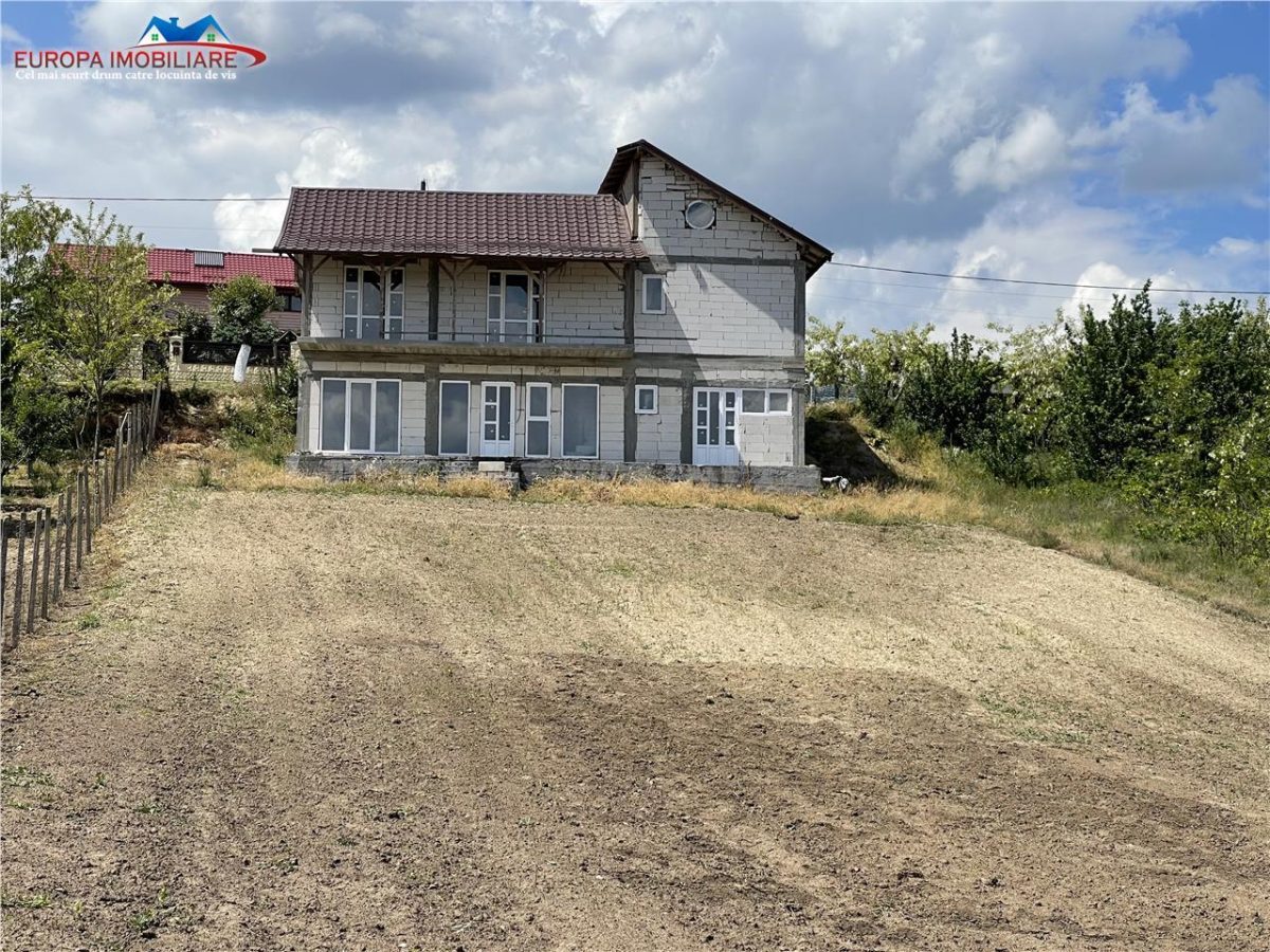 Casa de vanzare in localitatea Malcoci - 