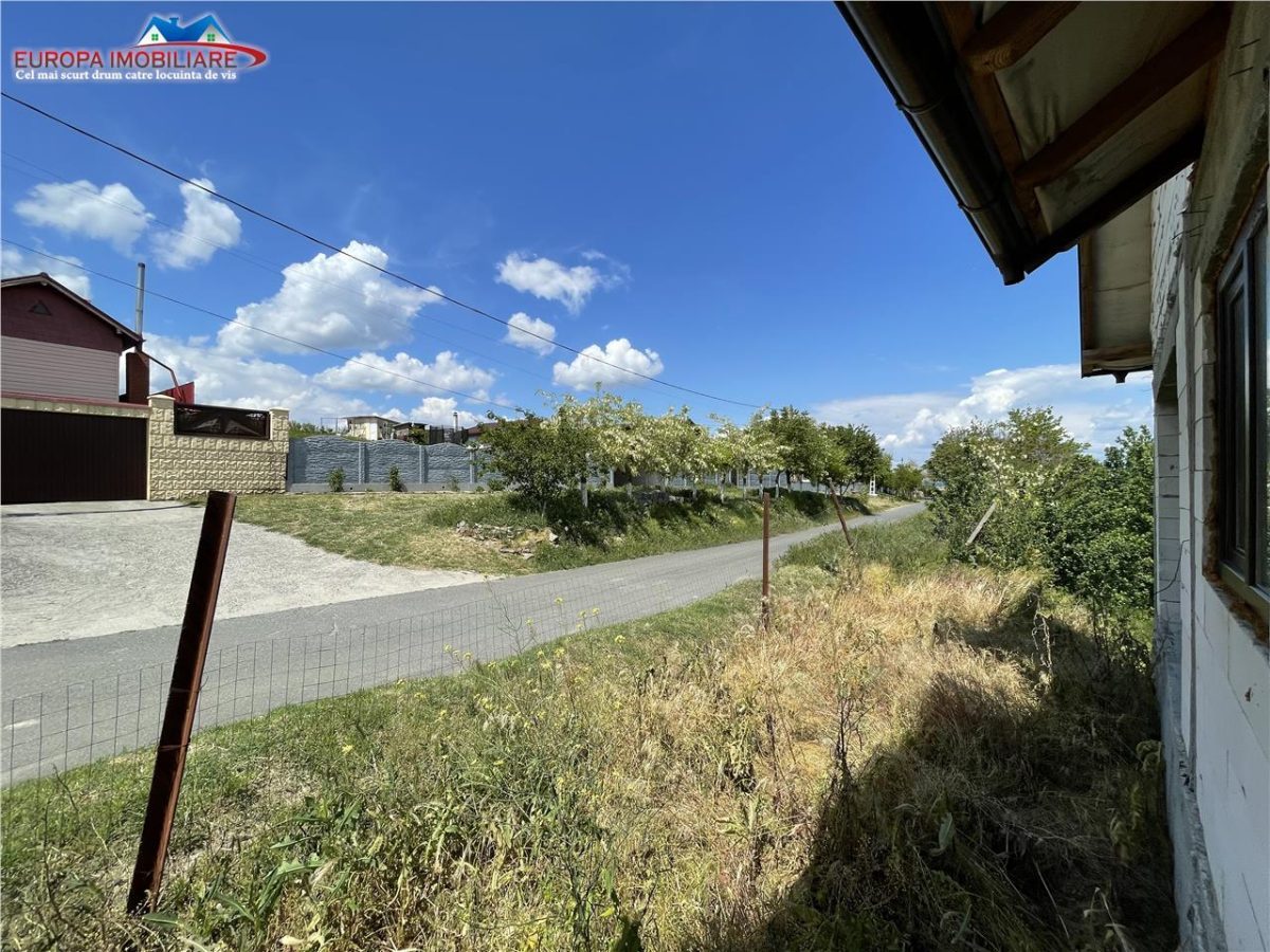 Casa de vanzare in localitatea Malcoci - foto 13