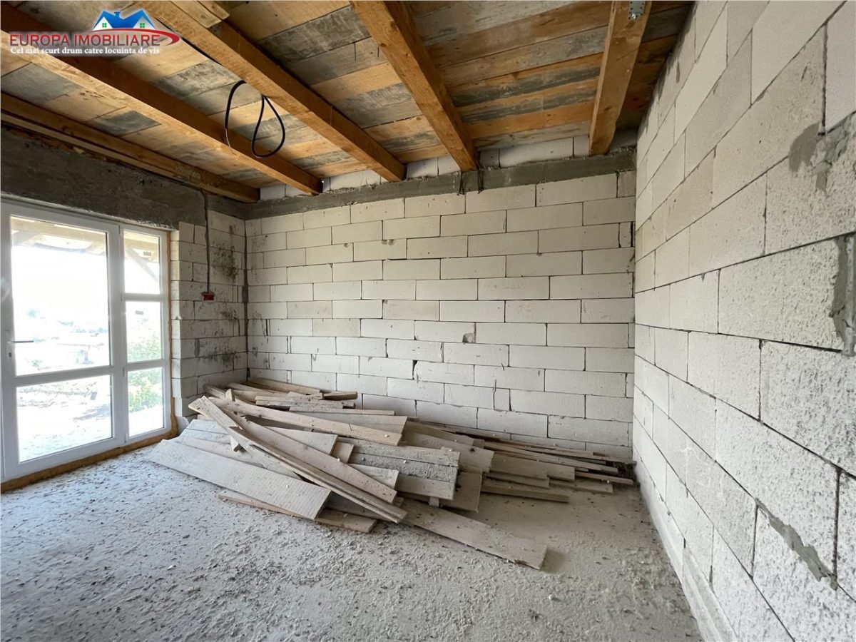 Casa de vanzare in localitatea Malcoci - foto 15