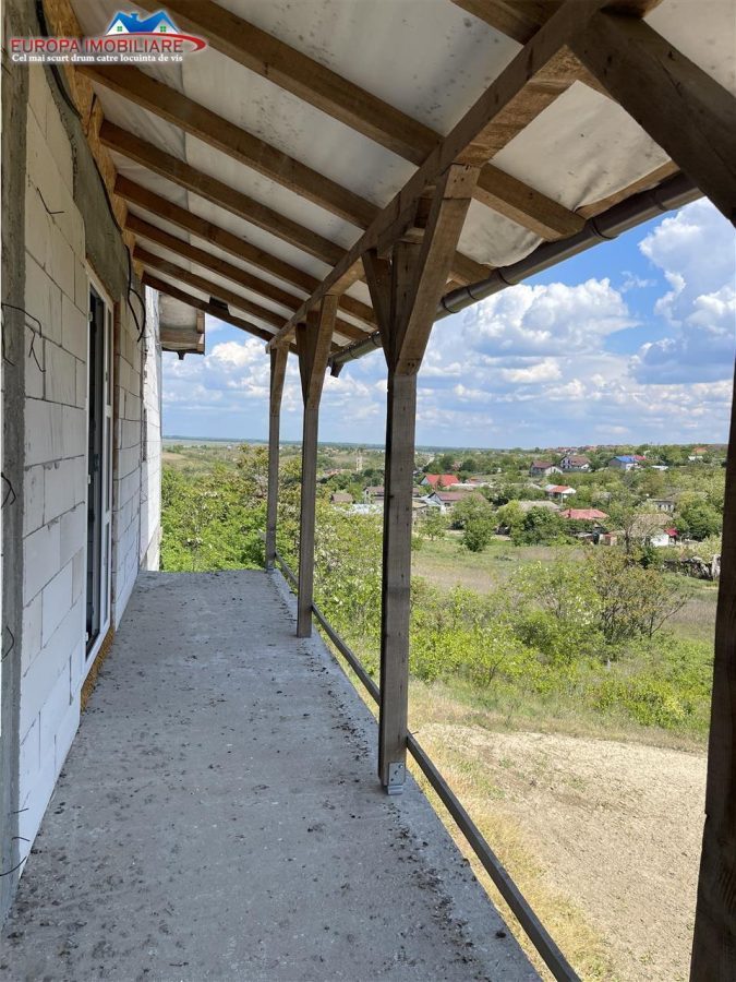 Casa de vanzare in localitatea Malcoci - foto 4