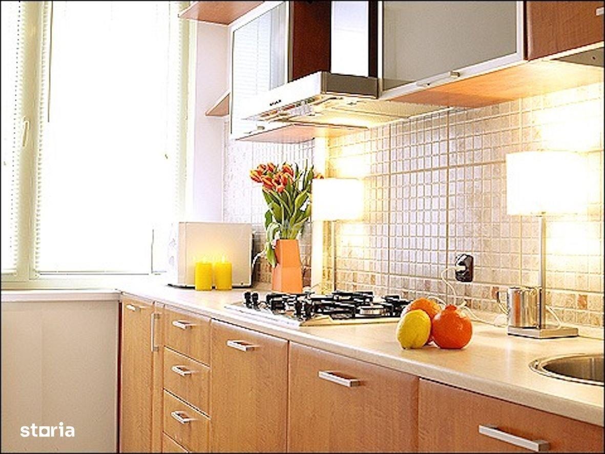 metrou Universitate - 2 camere - centrala bloc - foto 7