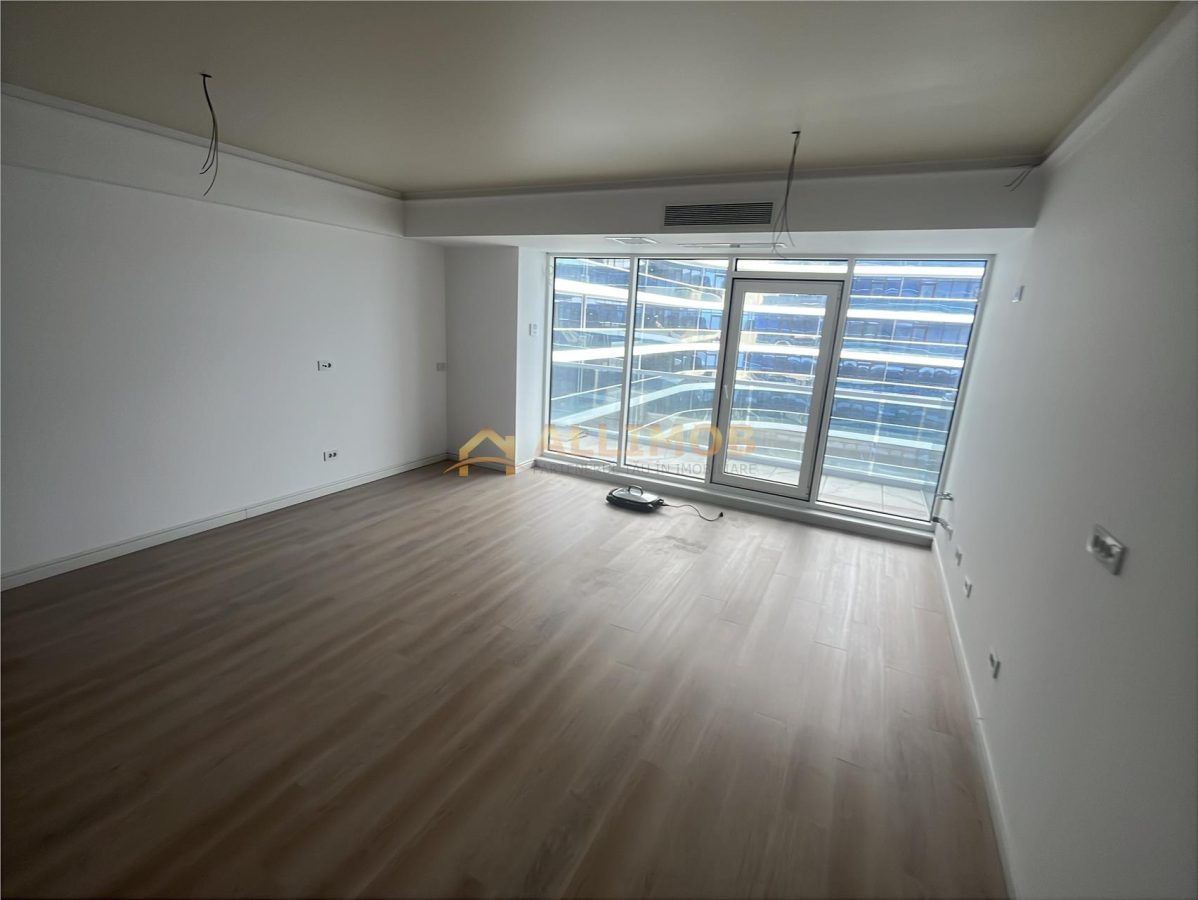 Studio dublu cu vedere la mare, etaj 8 â€“ White Titanic, Mamaia Nord, mobilat complet - 