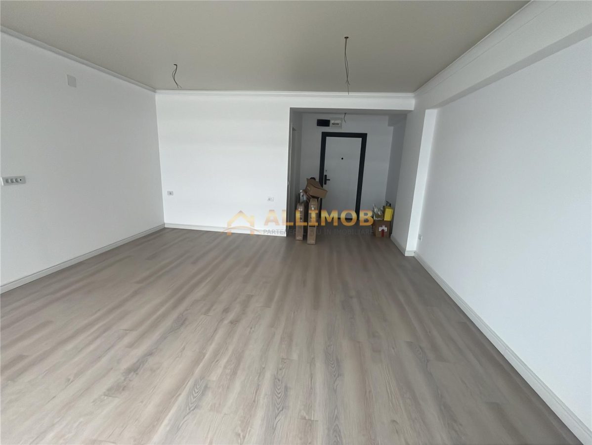 Studio dublu cu vedere la mare, etaj 8 â€“ White Titanic, Mamaia Nord, mobilat complet - foto 2