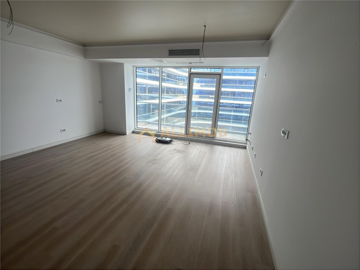 Studio dublu cu vedere la mare, etaj 8 â€“ White Titanic, Mamaia Nord, mobilat complet - foto 4