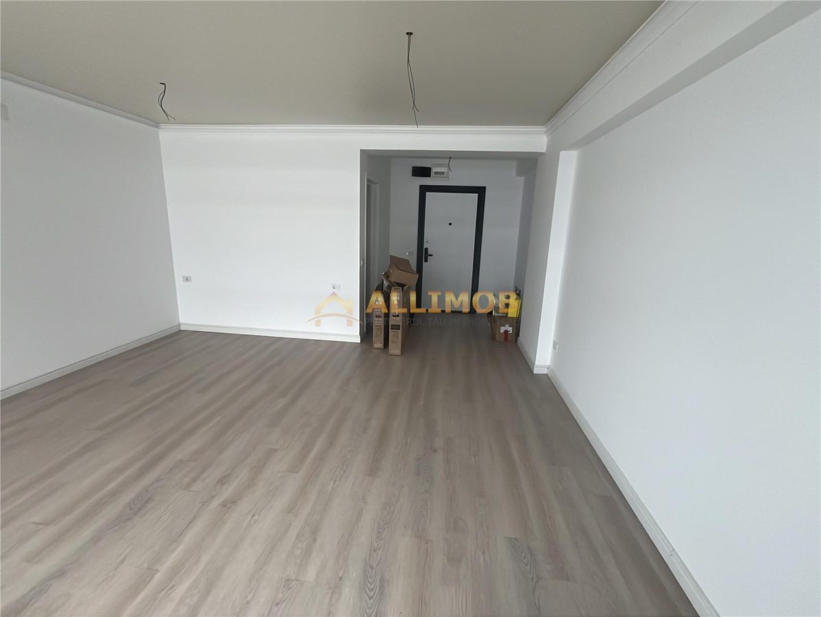 Studio dublu cu vedere la mare, etaj 8 â€“ White Titanic, Mamaia Nord, mobilat complet - foto 5