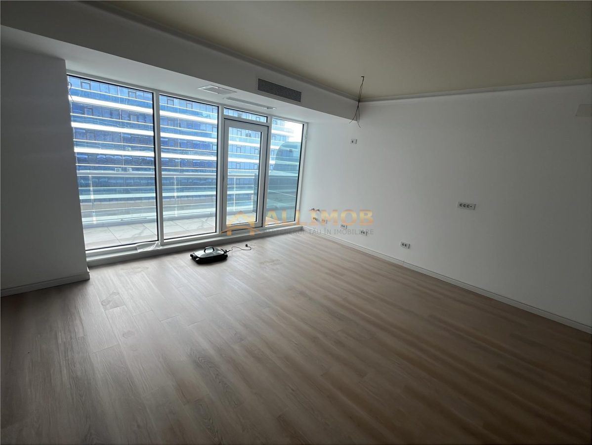 Studio dublu cu vedere la mare, etaj 8 â€“ White Titanic, Mamaia Nord, mobilat complet - foto 7