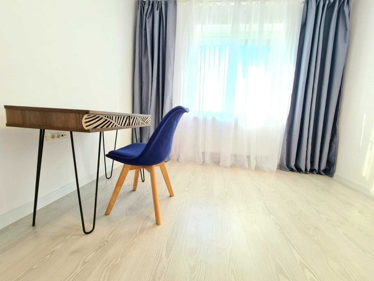 Lux linga Mall 3 camere decomandat cu centrala proprie - foto 7