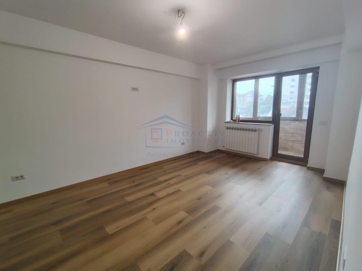 Apartament cu 3 camere, Renovat, Marasesti, Etaj 1 , 3c-4396 - foto 2