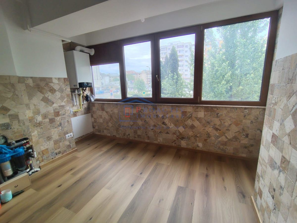 Apartament cu 3 camere, Renovat, Marasesti, Etaj 1 , 3c-4396 - foto 4