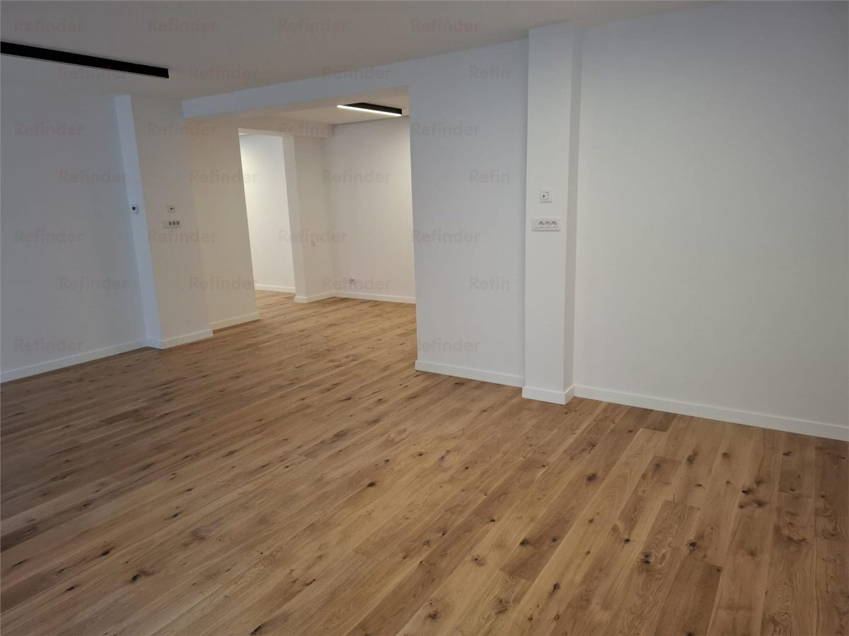 Inchiriere spatiu in imobil 2025 | Bd Unirii | pretabil birou notarial | activitate de birou |  hochparter | la strada | panotaj | parcare | - 