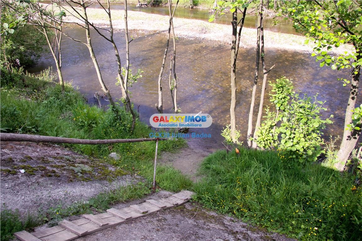 Pensiune de vanzare zona Voineasa - jud. Valcea - foto 7