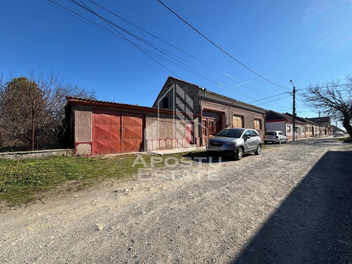 Casa cu 5 camere, 777 mp teren la MOLDOVA VECHE, ideal casa de vacanta - foto 2