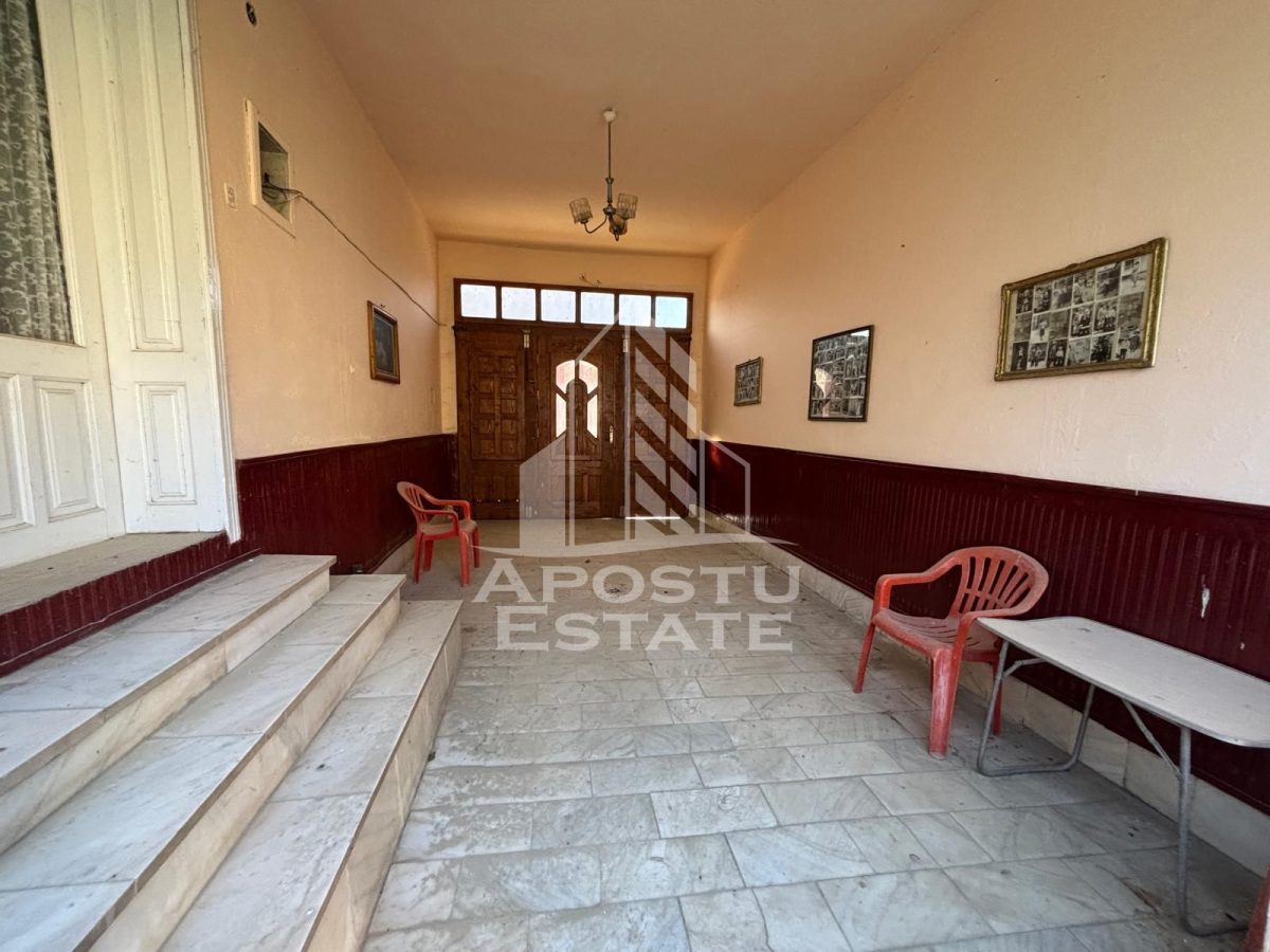 Casa cu 5 camere, 777 mp teren la MOLDOVA VECHE, ideal casa de vacanta - foto 3