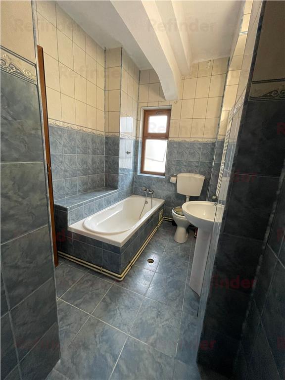 apartament 3 camere Piata Muncii, la 1 minut de gura de metrou, 90mp utili ,etaj 5/8, vedere spate, centrala proprie, lift, amenajat. - foto 18