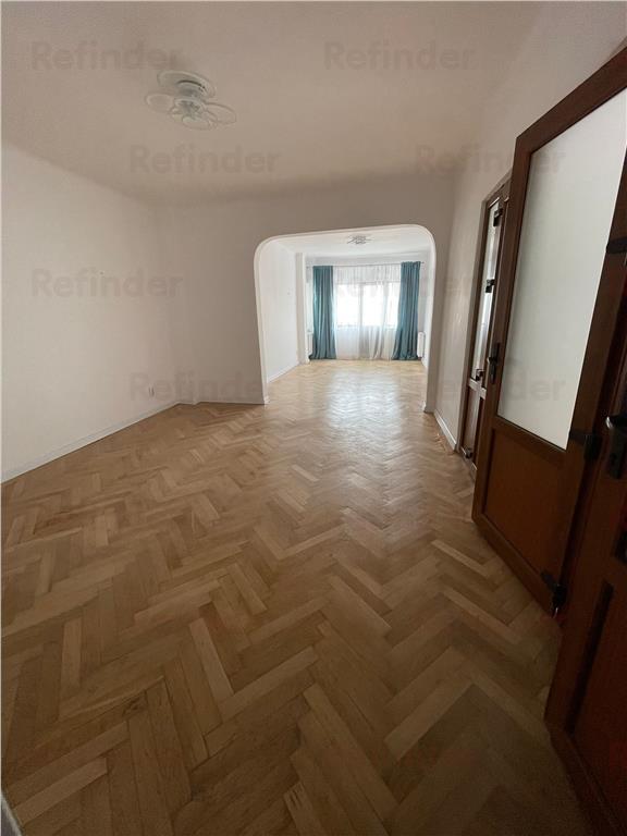 apartament 3 camere Piata Muncii, la 1 minut de gura de metrou, 90mp utili ,etaj 5/8, vedere spate, centrala proprie, lift, amenajat. - foto 22