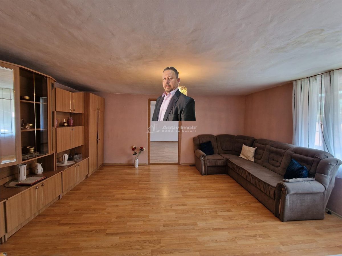 Resita Apt.Etj.1 Curte Comuna - 