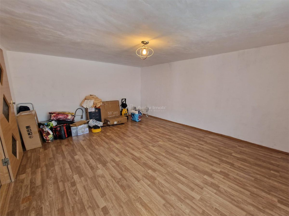 Resita Apt.Etj.1 Curte Comuna - foto 3