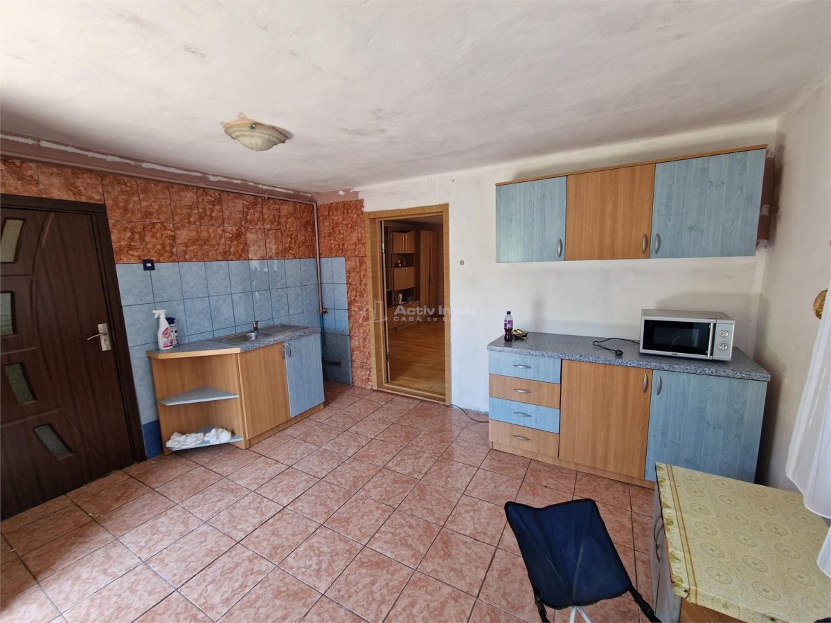 Resita Apt.Etj.1 Curte Comuna - foto 6