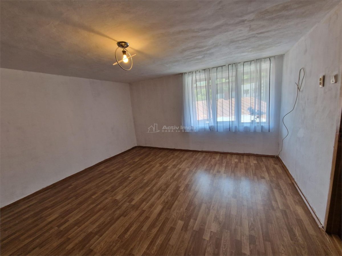 Resita Apt.Etj.1 Curte Comuna - foto 7