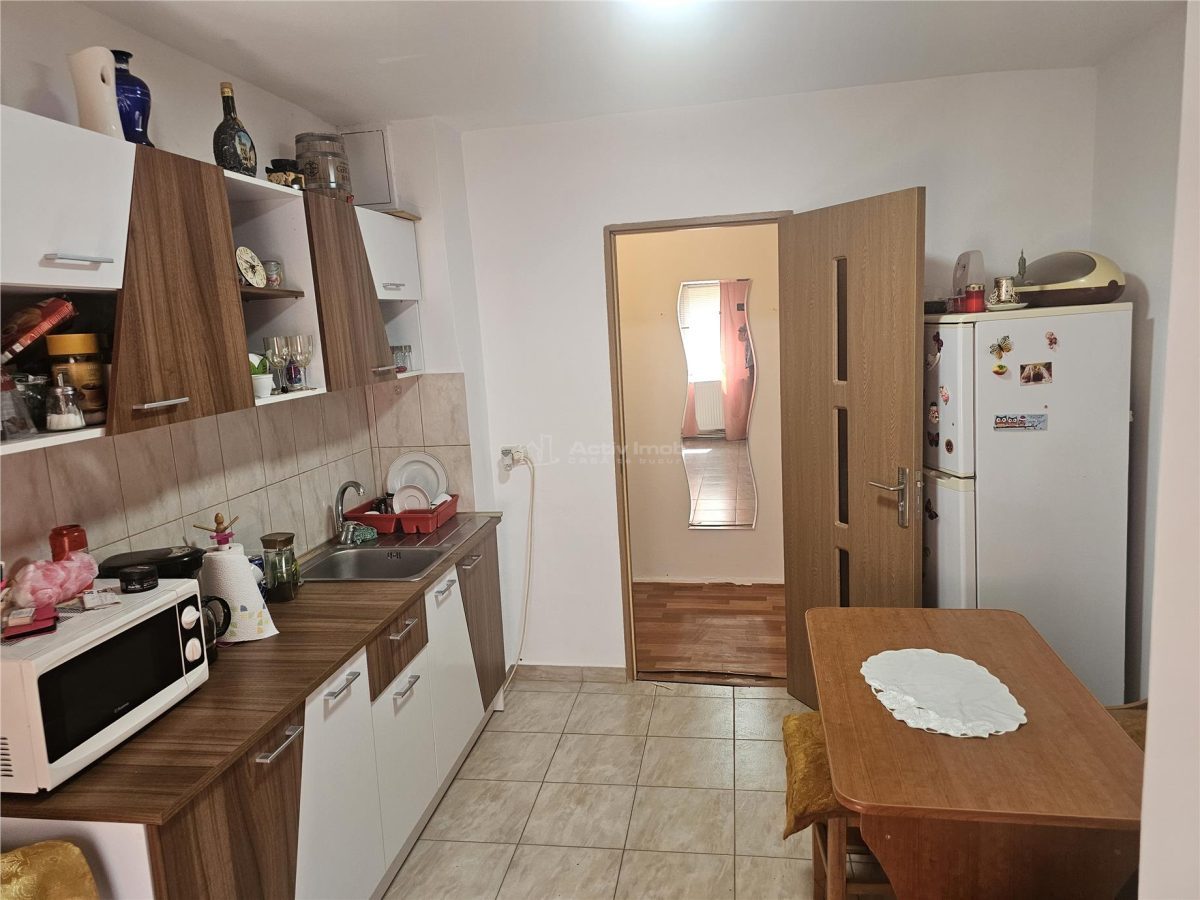 Resita, 3 Cam. Dec., Mobilat+Utilat, Parter Inalt, Micro 4 - foto 22