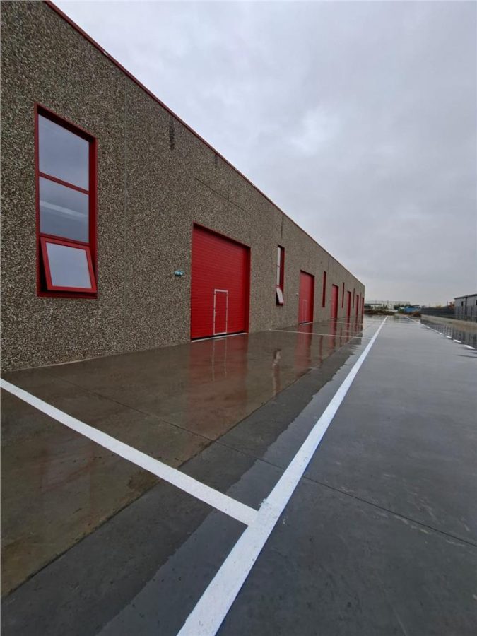 Hala din beton, 3600 mp, ISU, 12 porti TIR, unica in jud. IF - 