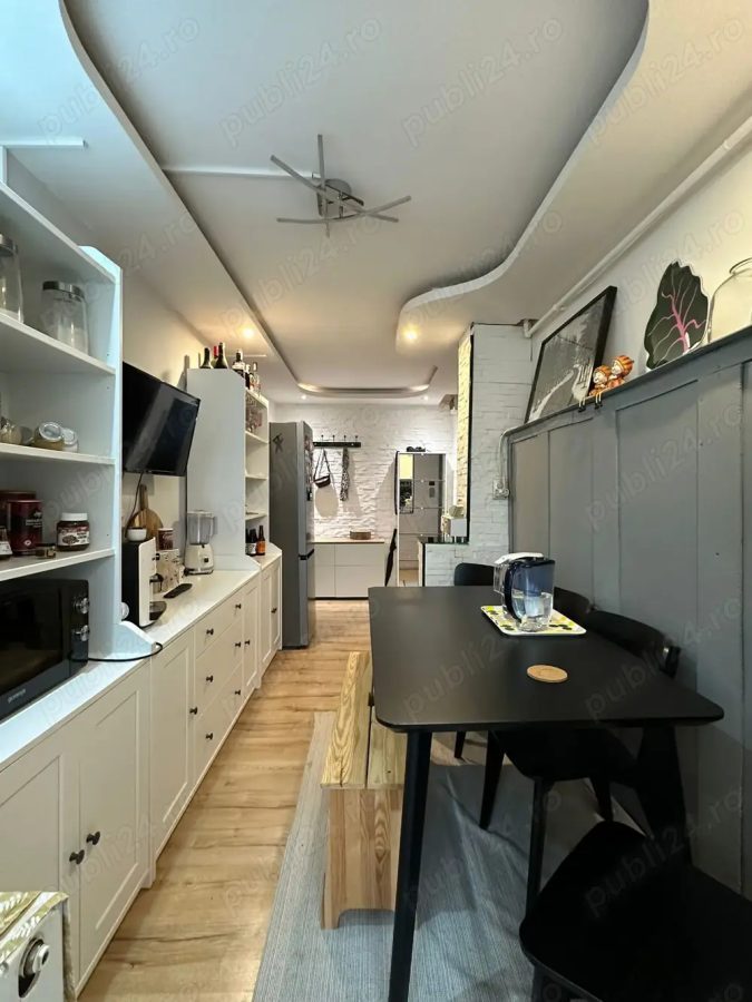 Decomandat cu 3 camere lingă Piața Verde - foto 2