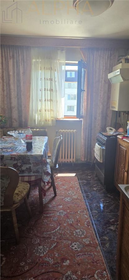 De vanzare â€“ apartament 3 camere, 63 mp, decomandat â€“ 71.500 â‚¬ - 