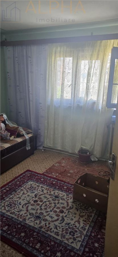 De vanzare â€“ apartament 3 camere, 63 mp, decomandat â€“ 71.500 â‚¬ - foto 2