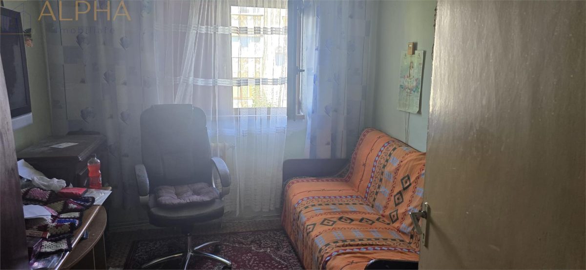 De vanzare â€“ apartament 3 camere, 63 mp, decomandat â€“ 71.500 â‚¬ - foto 4