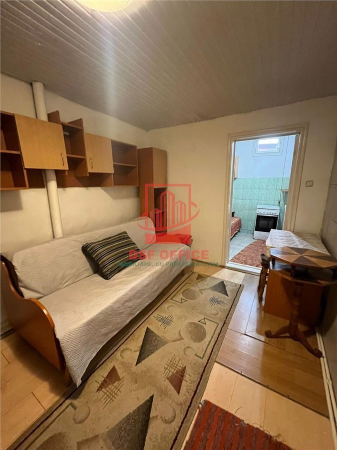 Garsoniera in Copou, la casa, modesta - Iasi