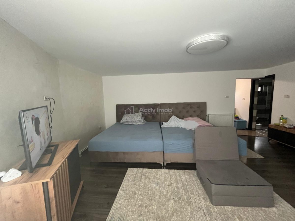 Caransebes, Casa la Cheie P+E+M, Zona ACR - foto 6