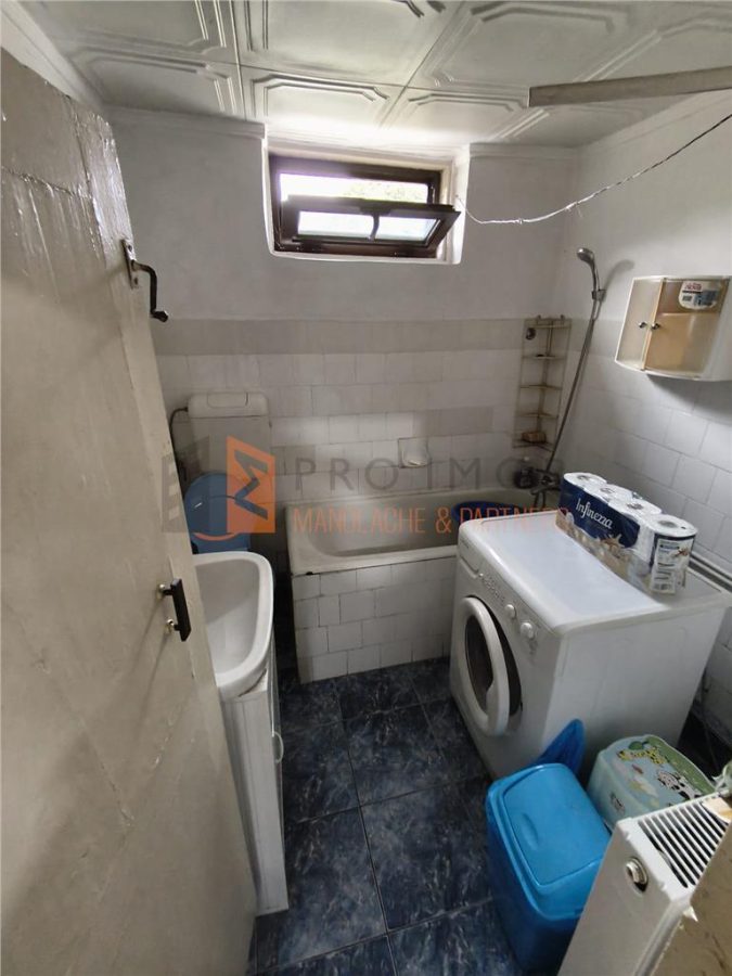 Casa tip parter zona Centru - foto 15