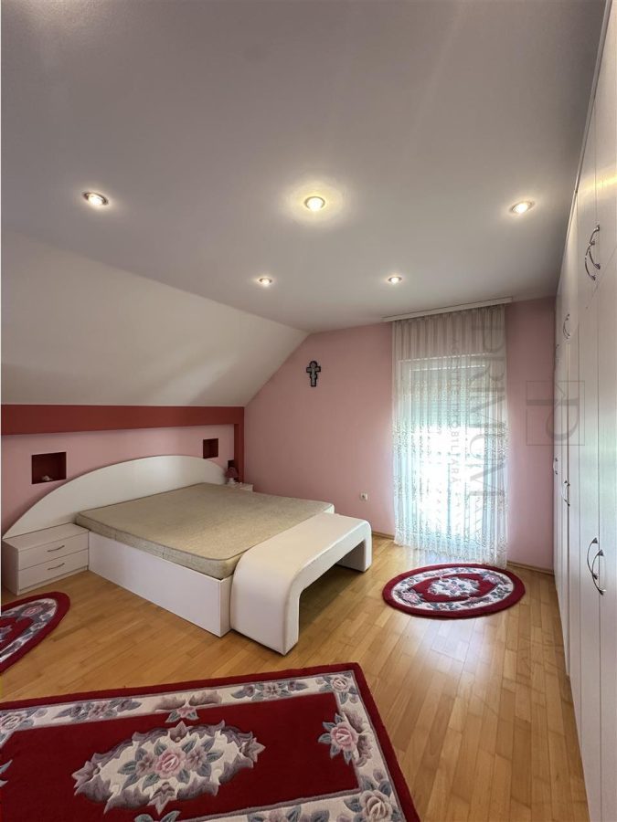 GIROCULUI - Casa individuala - Piscina incalzita si sauna - Garaj - Teren 657mp - foto 8