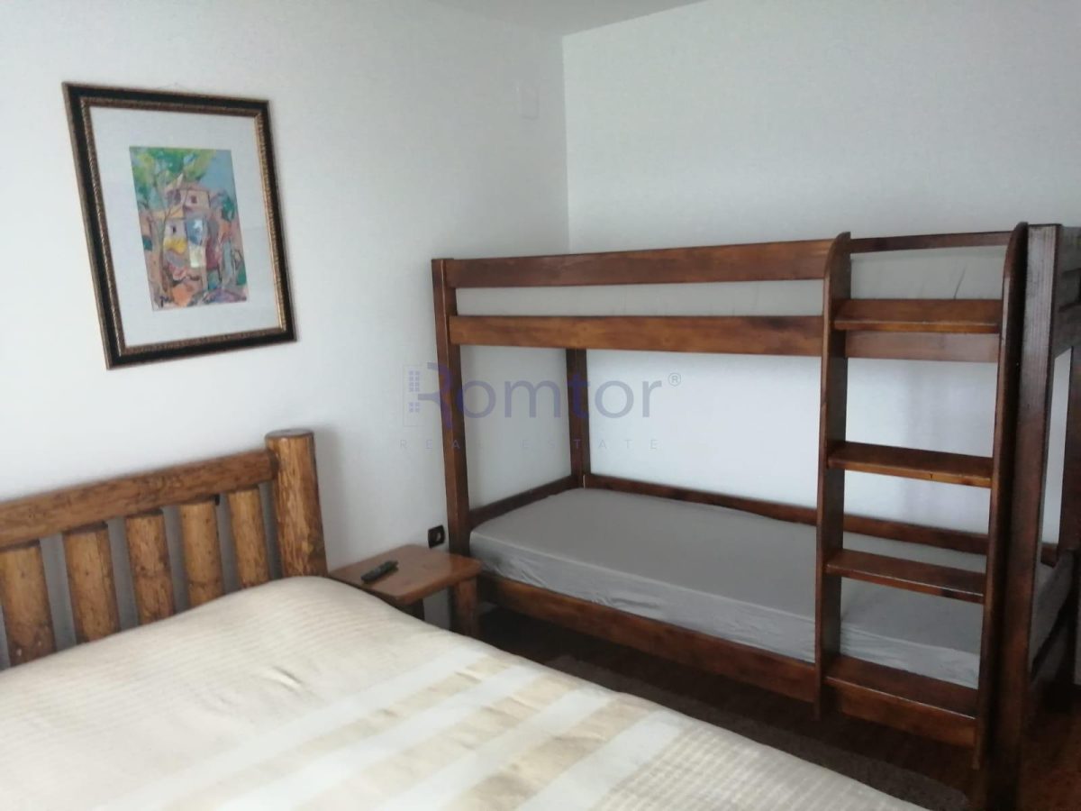 Vila/Pensiune cu 12 camere teren de 2.000 mp de vanzare in Campulung Muscel Arges - foto 11