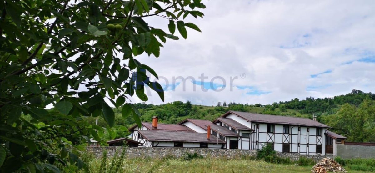 Vila/Pensiune cu 12 camere teren de 2.000 mp de vanzare in Campulung Muscel Arges - foto 5