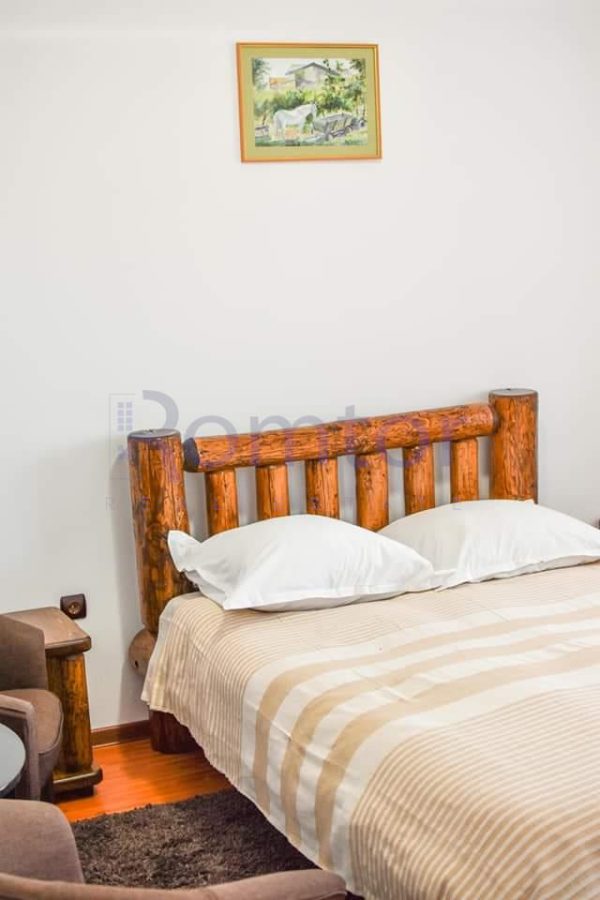 Vila/Pensiune cu 12 camere teren de 2.000 mp de vanzare in Campulung Muscel Arges - foto 9