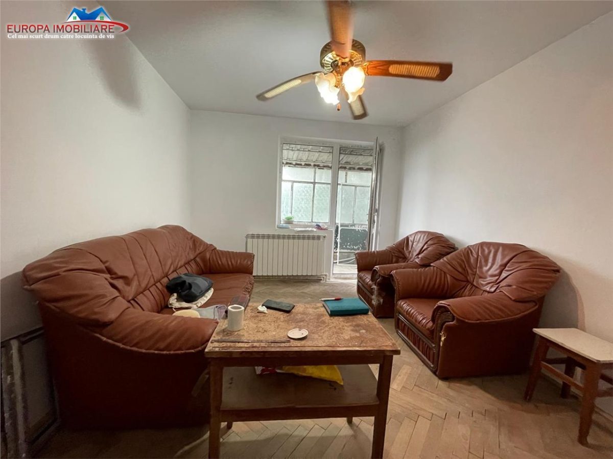 Apartament cu 2 camere de vanzare zona centrala Tulcea - 