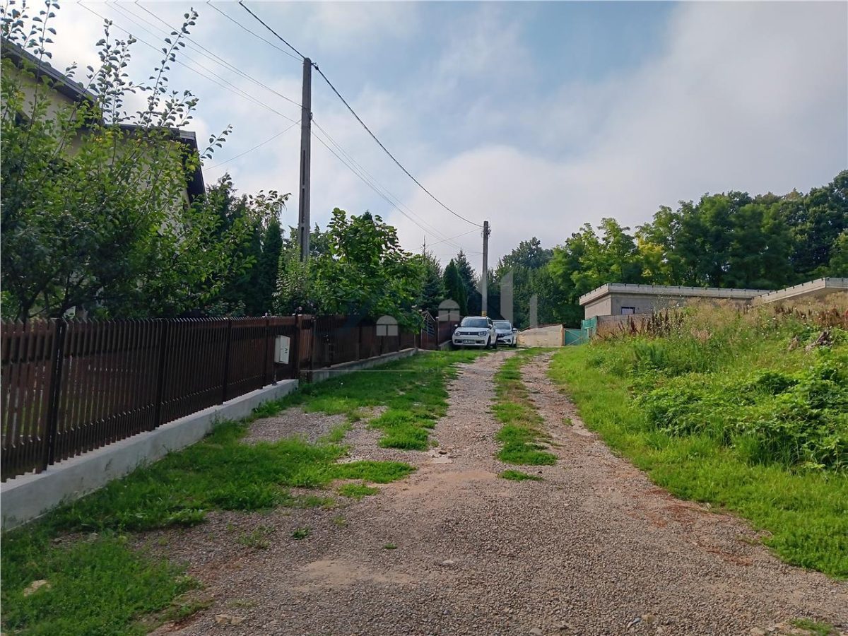 Bucium langa Motel TEREN 1650mp intravilan toate utilitatile acces dublu - foto 3