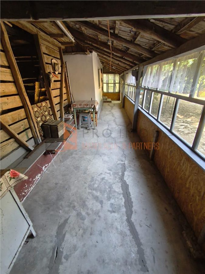 Casa tip parter cu teren generos zona Clondiru - foto 14