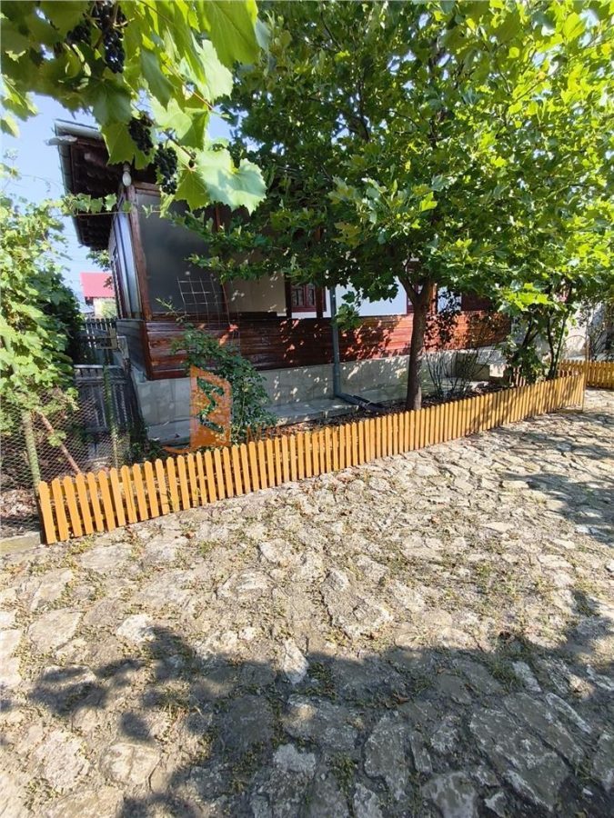 Casa tip parter cu teren generos zona Clondiru - foto 16