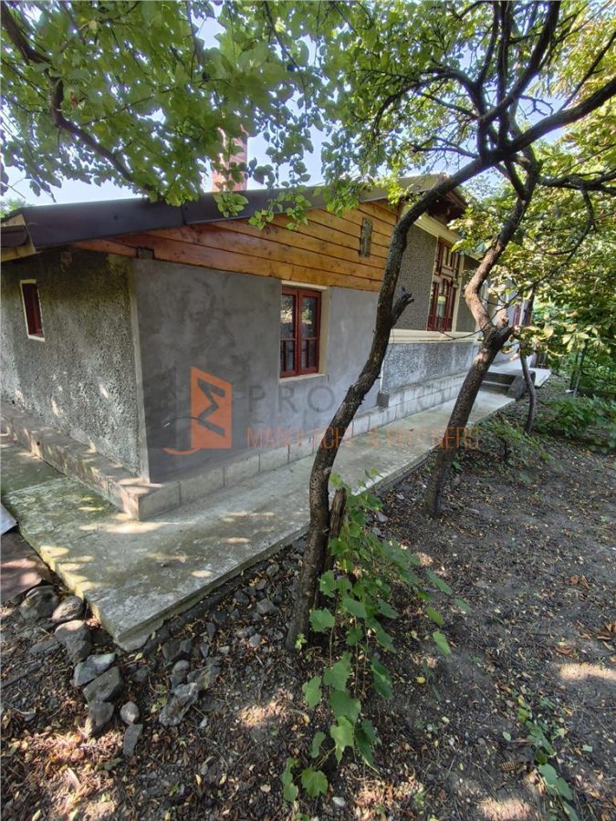 Casa tip parter cu teren generos zona Clondiru - foto 21