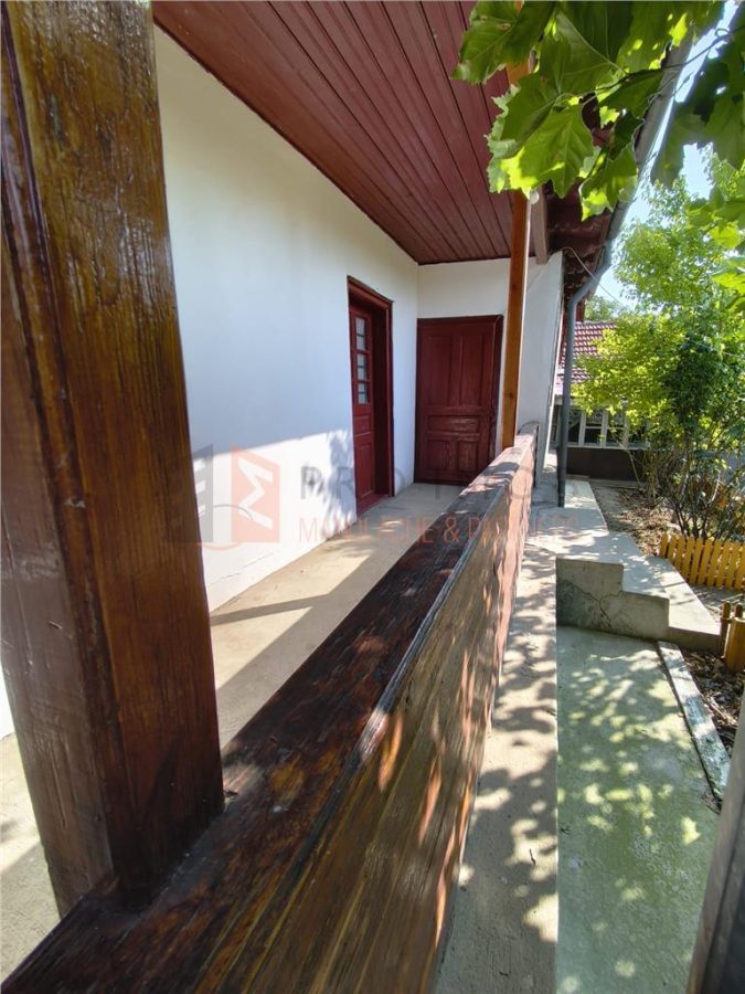 Casa tip parter cu teren generos zona Clondiru - foto 4